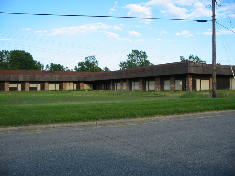 Brownstown Strip Mall (Built but Never Opened)